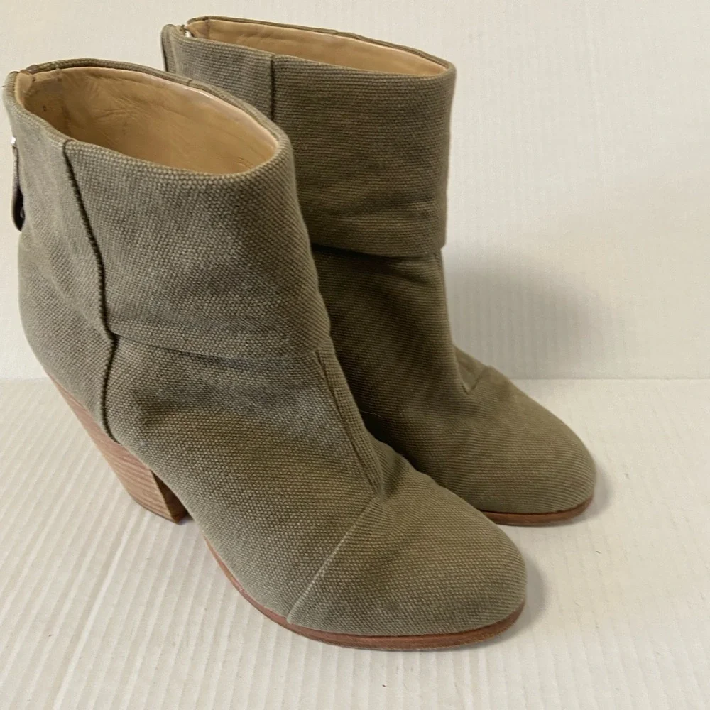 Rag and Bone New York Newbury classic neutral heel booties size 8 women’s